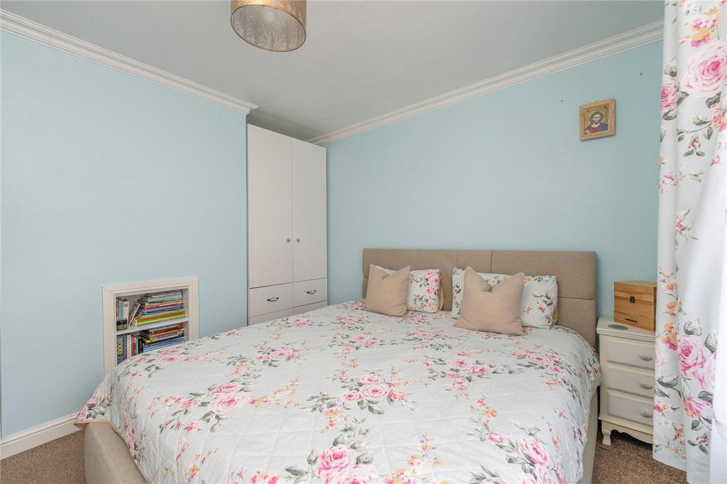 Bedroom 1 Alt