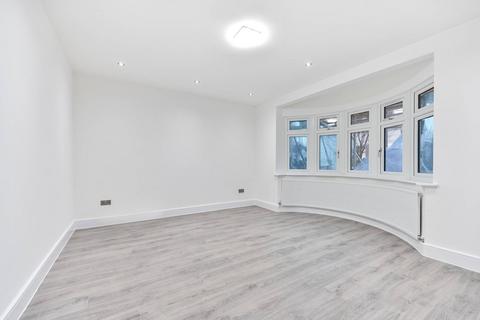 4 bedroom semi-detached house to rent, Spencer Road, Isleworth, TW7