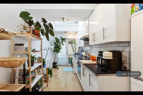 undefined, Farleigh Road, London, N16