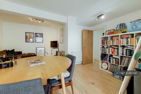 undefined, Farleigh Road, London, N16
