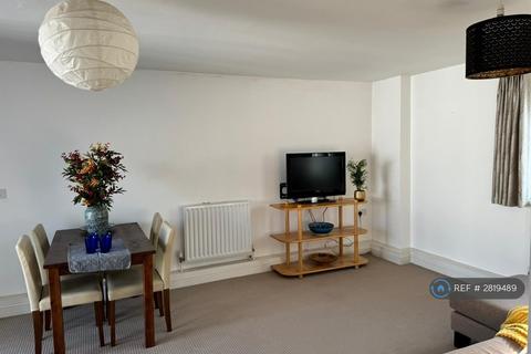 2 bedroom flat to rent, Eugenia Road, London, SE16