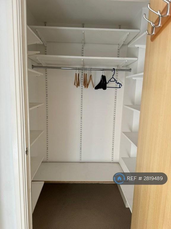 Master Bedroom - Closet