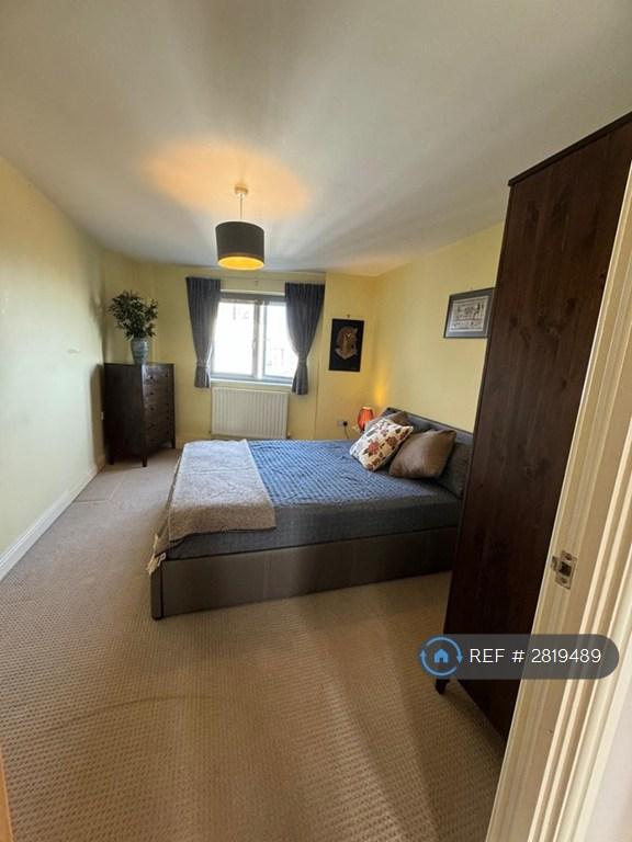 Guest Bedroom 1