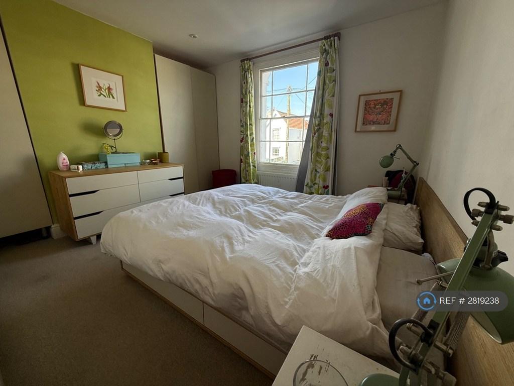 Front Bedroom 2