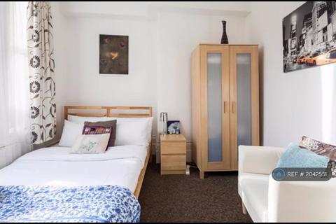 undefined, Farleigh Rd, London, N16