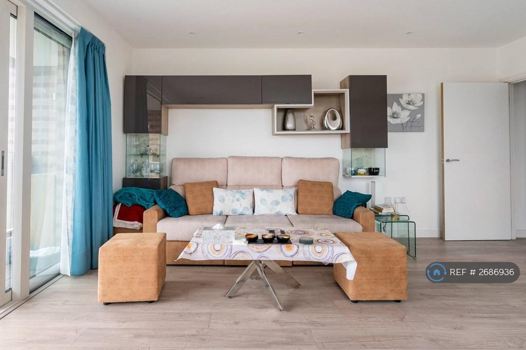 Living Room (3)