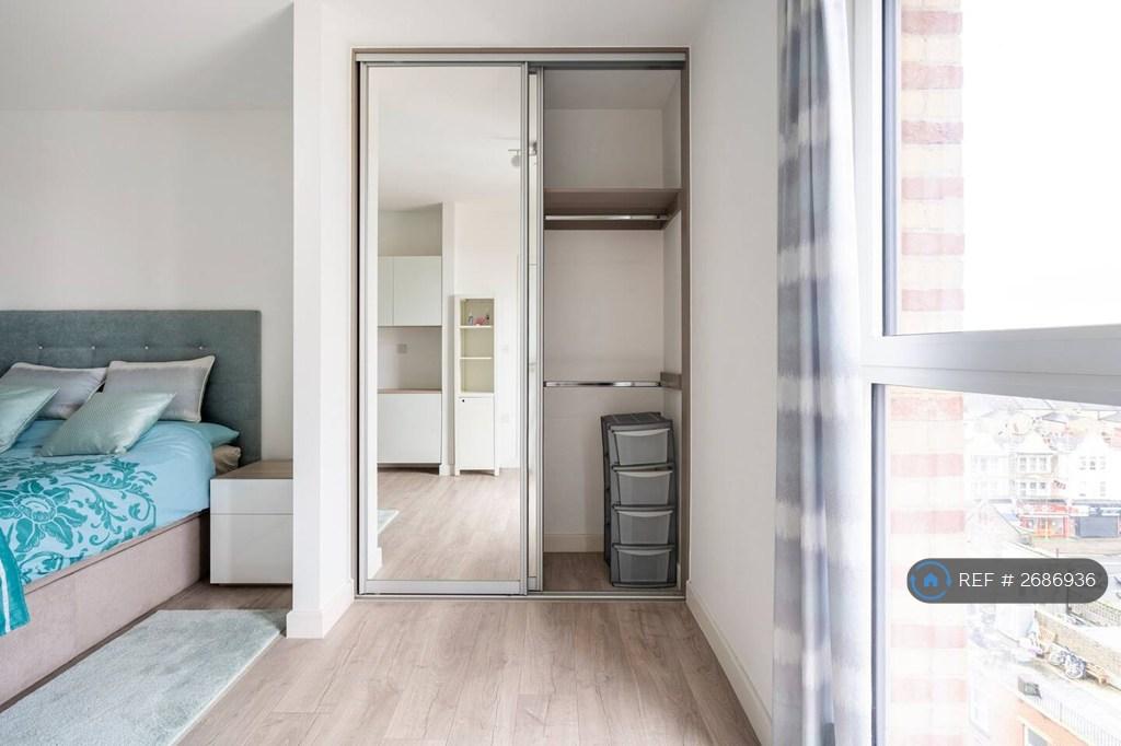 Ensuite Bedroom (6)