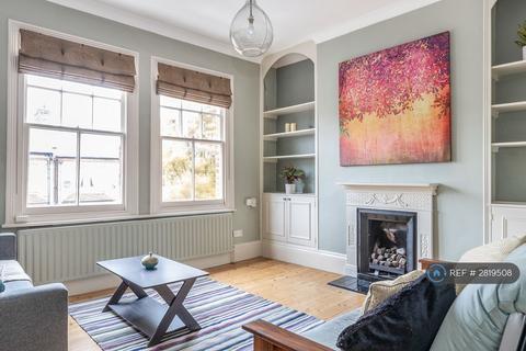 Queenstown Road, London, SW8