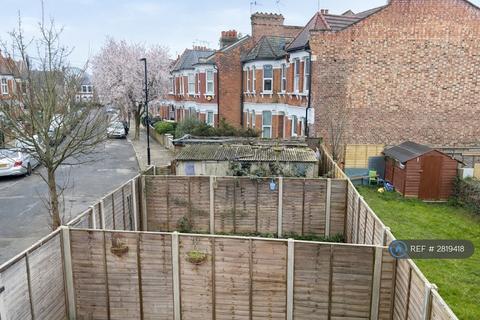 3 bedroom maisonette to rent, Whittington Road, London, N22