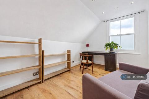 undefined, Whittington Road, London, N22