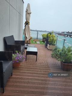 2 bedroom flat to rent, Upton Place, Watford, WD18