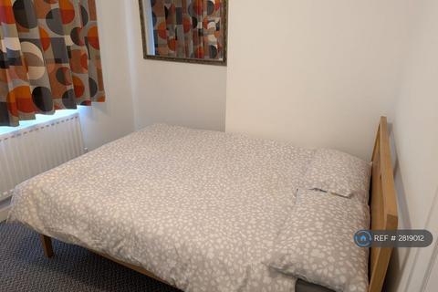 undefined, Glencairn Crescent, Belfast, BT13
