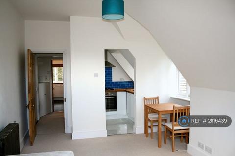 1 bedroom flat to rent, Cranley Road, Guildford, GU1