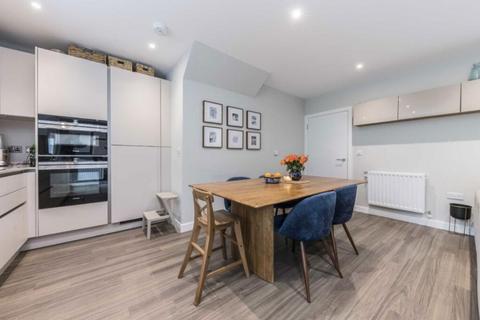 undefined, Davenant Way, London