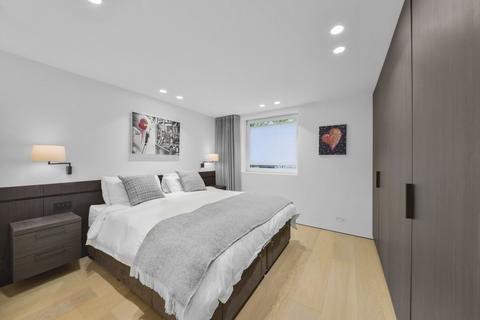 undefined, West One House, Fitzrovia, W1
