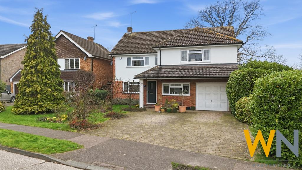 Detached house exterior, driveway, garage