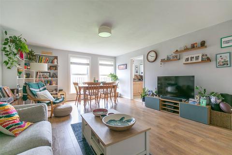 2 bedroom apartment for sale, Alma Court, Bristol BS8