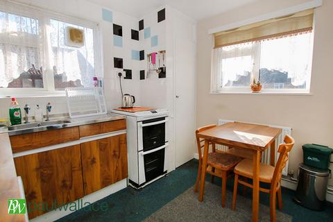 2 bedroom maisonette for sale, Ousden Close, Cheshunt