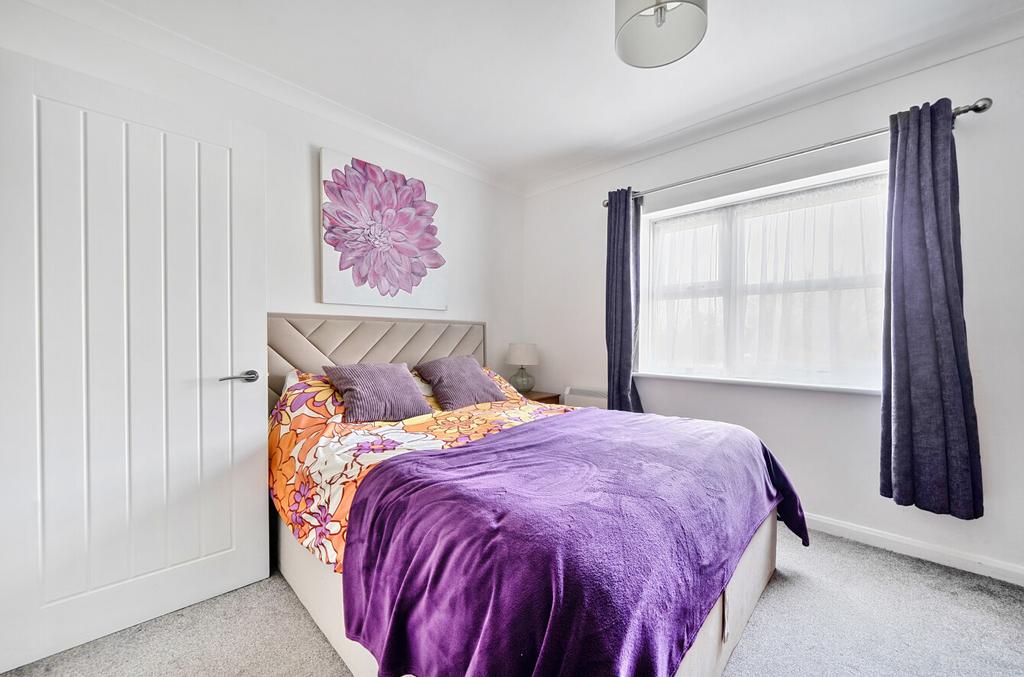 1423352-6-69a80ce...