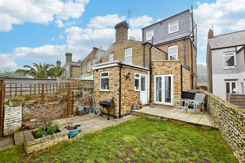 3 bedroom end of terrace house for sale, Dane Park Road, Ramsgate CT11