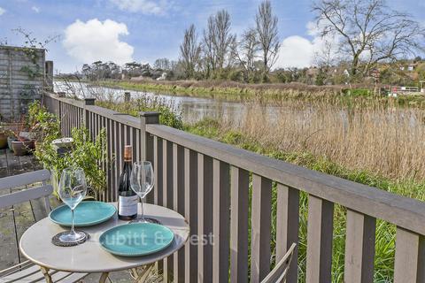2 bedroom semi-detached house for sale, Daltons Place, Arundel BN18