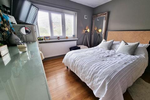 2 bedroom flat for sale, Pontypridd Road, Howard Court Pontypridd Road, CF62