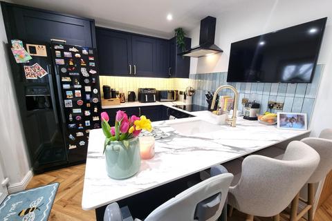 undefined, Peckham Close, Cardiff, CF5