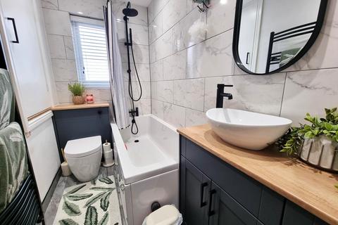 undefined, Peckham Close, Cardiff, CF5