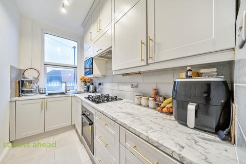 2 bedroom apartment for sale, Waddon Road, Croydon, CR0