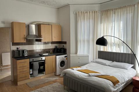 undefined, Ickburgh Road, London E5