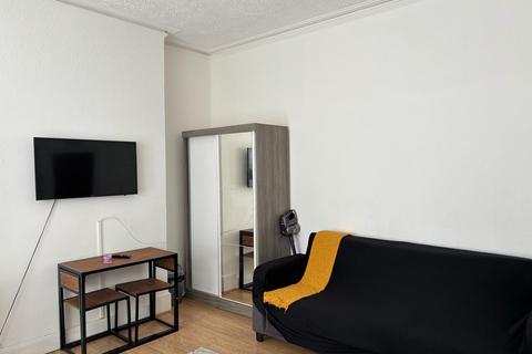 undefined, Ickburgh Road, London E5