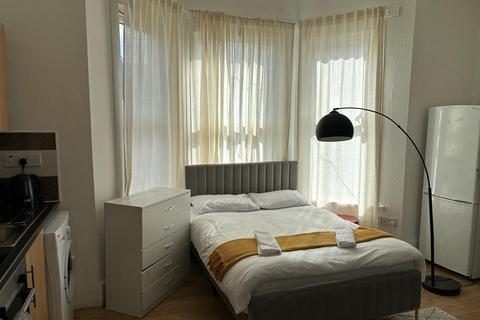 undefined, Ickburgh Road, London E5