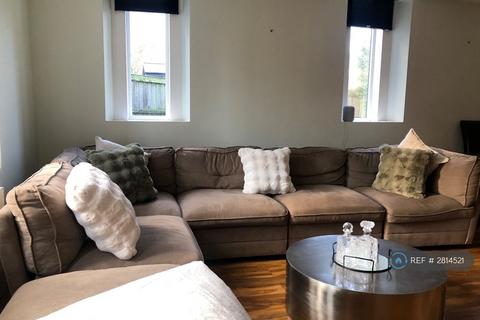 2 bedroom semi-detached house to rent, Dipe Lane, East West Boldon, NE36