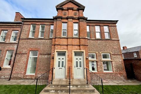 undefined, Tatton Road, Sale M33