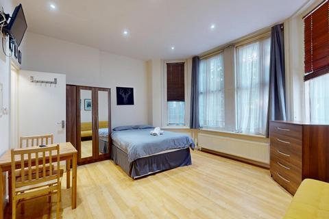 Studio to rent, Brondesbury Park