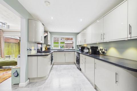 3 bedroom semi-detached house for sale, The Spinney, Chesham, Buckinghamshire, HP5