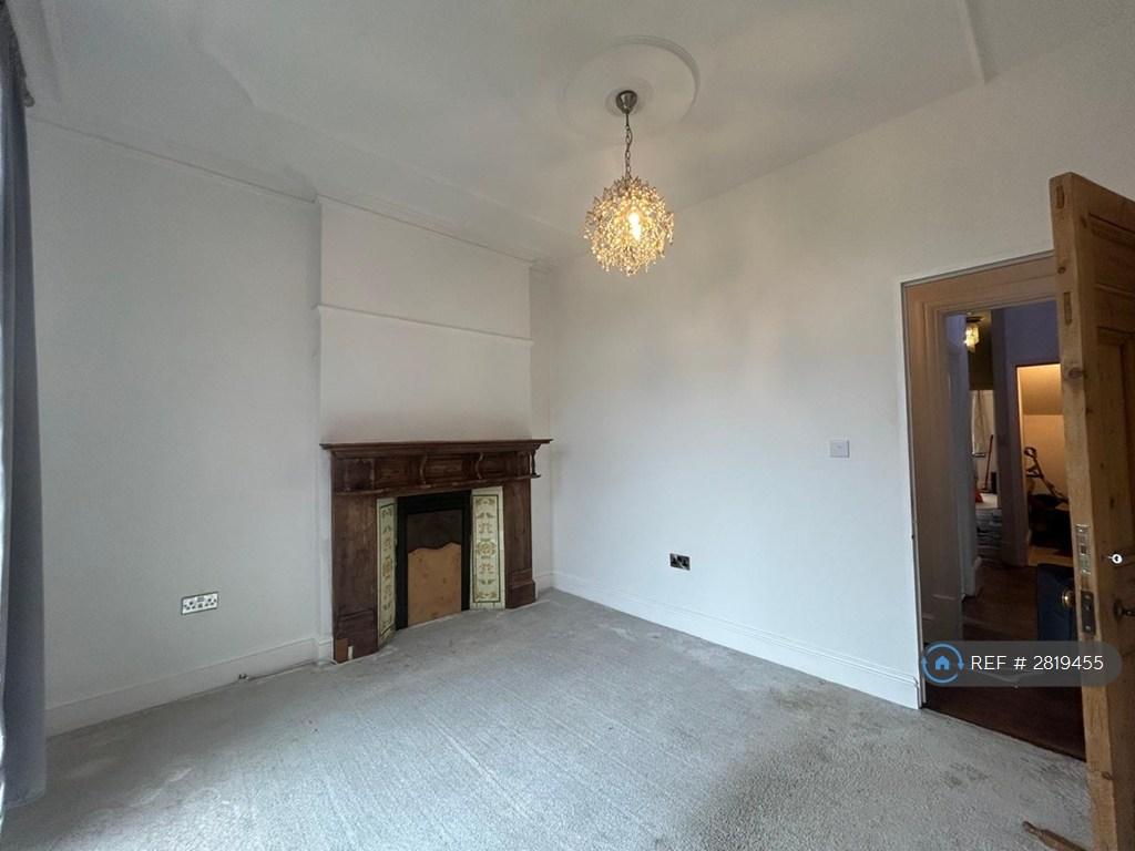 Double Bedroom 2