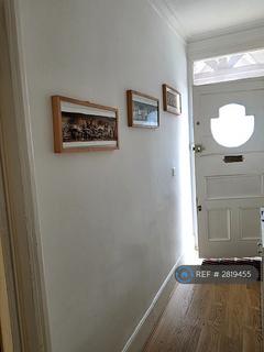 2 bedroom flat to rent, Longley Road, Harrow, HA1