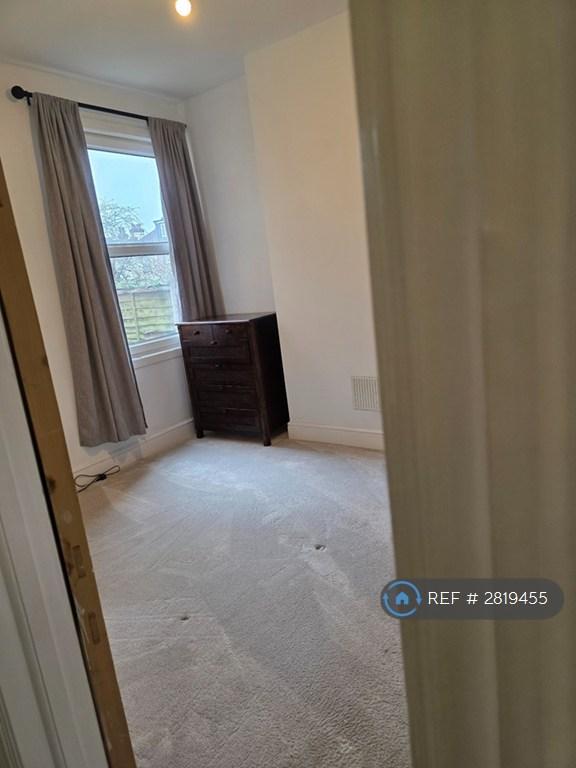 Double Bedroom 1