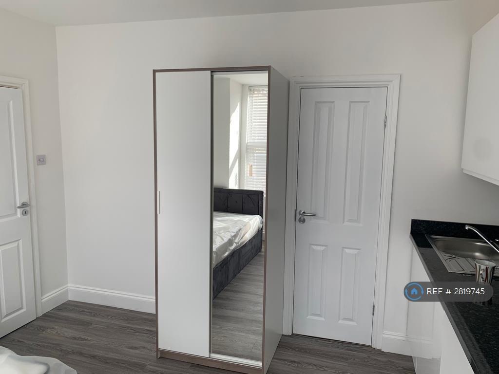 Flat a