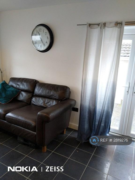 Shared Livingroom