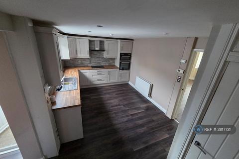 4 bedroom terraced house to rent, Inisfail Walk, Craigavon, BT66