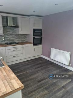 4 bedroom terraced house to rent, Inisfail Walk, Craigavon, BT66