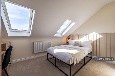 1 bedroom in a house share to rent, Copenhagen Road, Gillingham, ME7