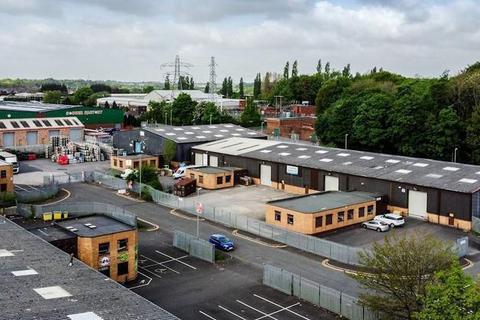 Warehouse to rent, Royle Pennine Estate Rochdale OL11 3EX