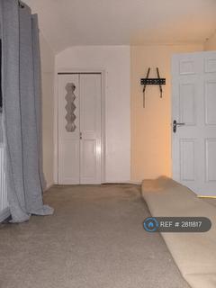 2 bedroom semi-detached house to rent, York Road, Dudley, DY2