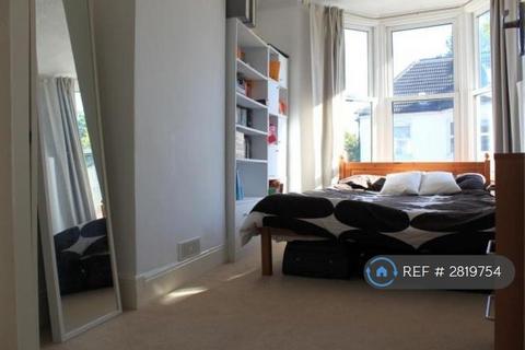 undefined, Church Road, Guildford, GU1
