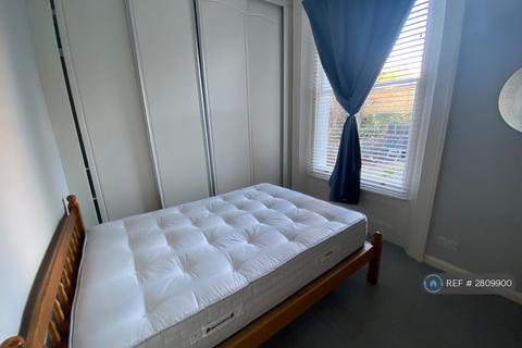 undefined, Bassein Park Road, London, W12