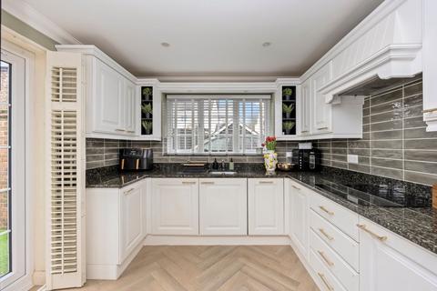 2 bedroom detached house for sale, Church Street, Henfield BN5