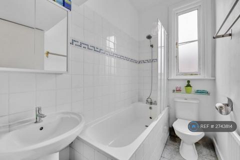 1 bedroom flat to rent, Walm Lane, London, NW2